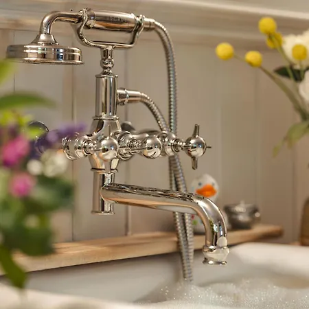 The At Rawsons Levens